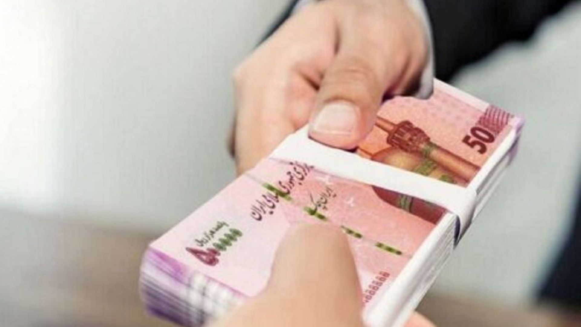 وام ۶۰۰ میلیونی مسکن به درد چه کسی می‌خورد؟