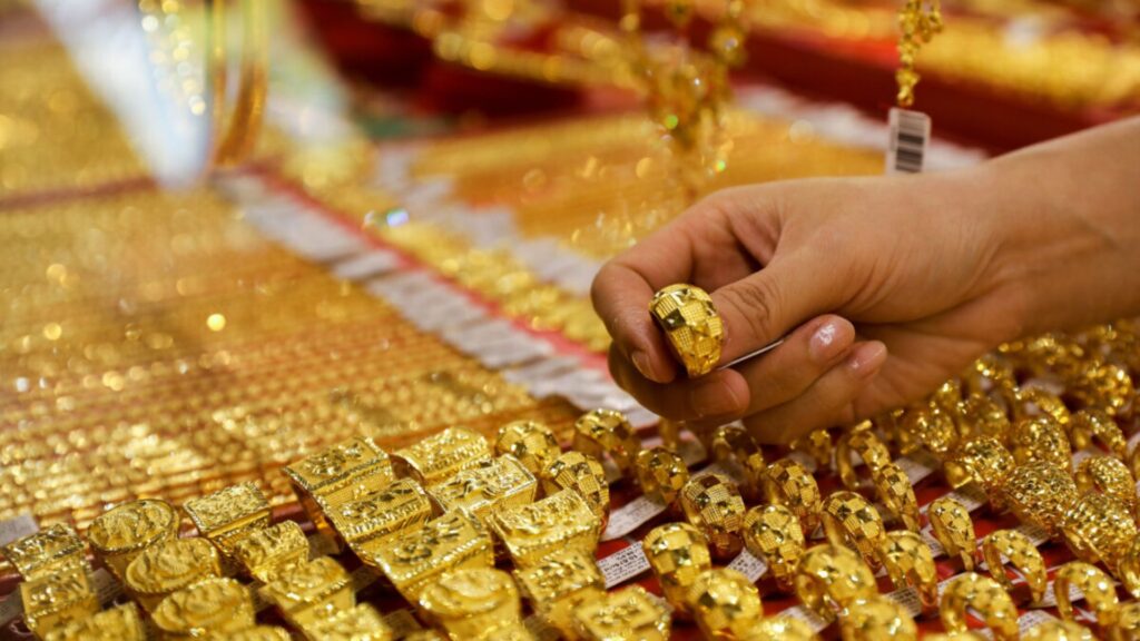جدیدترین قیمت جهانی طلا امروز پنجشنبه ۱۶ مرداد ماه ۱۴۰۴ | ترامپ دوباره بازار طلا را منفجر کرد!