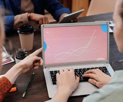 داشتن وب سایت چگونه به رشد فروش کمک می کند؟