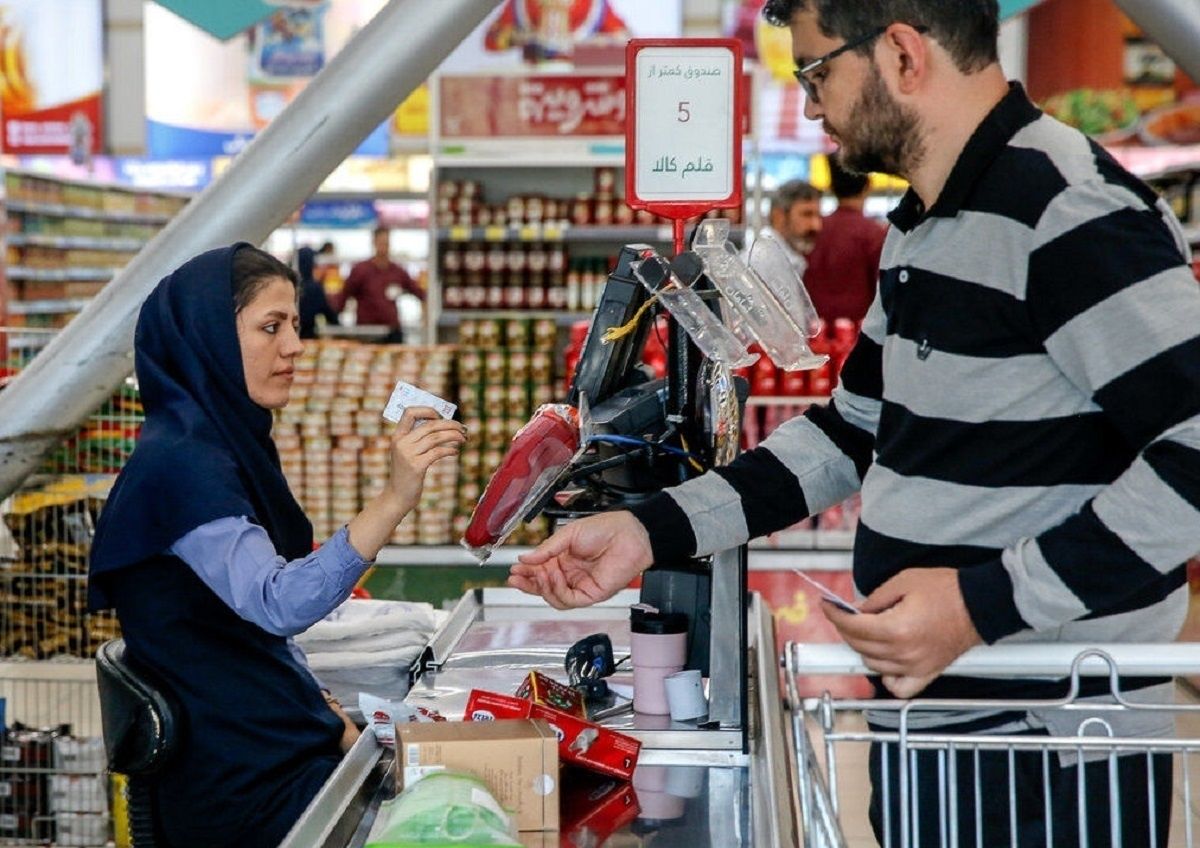 تورم خوراکی‌ها در شهریور/ نان و غلات پرچمدار گرانی شدند