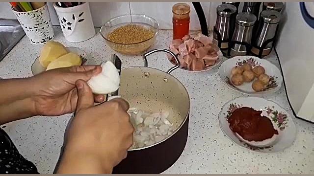 طرز تهیه خورشت قیمه با سینه مرغ تکه ای لذیذ و ساده با تمام نکات طلایی