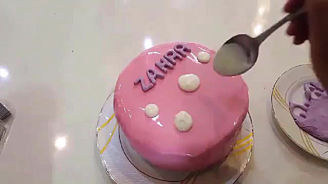 طرز تهیه کیک اسفنجی برای ۱۰ نفر