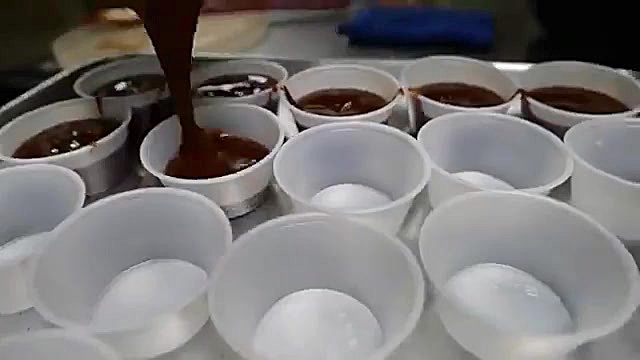 غذای خیابانی در آمریکا؛ استیک گوشت و دنده گاو در شیکاگو