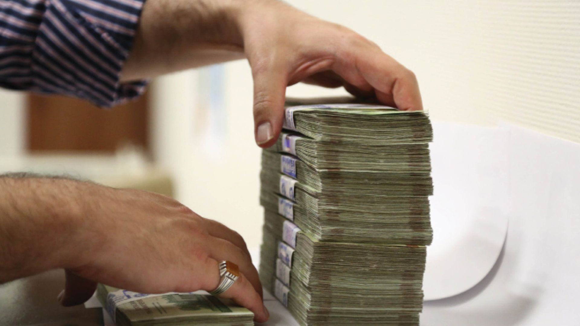 وام قرضالحسنه تا ۲۰۰ میلیون تومان | حمایت ویژه از هنرمندان معلول | جزئیات ثبتنام و شرایط دریافت