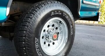 لاستیک AT چیست و چرا استفاده از آن در جاده آسفالت توصیه نمیشود؟