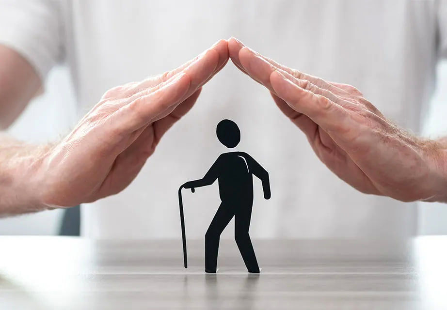 بیمه رایگان به چه کسانی تعلق می گیرد؟