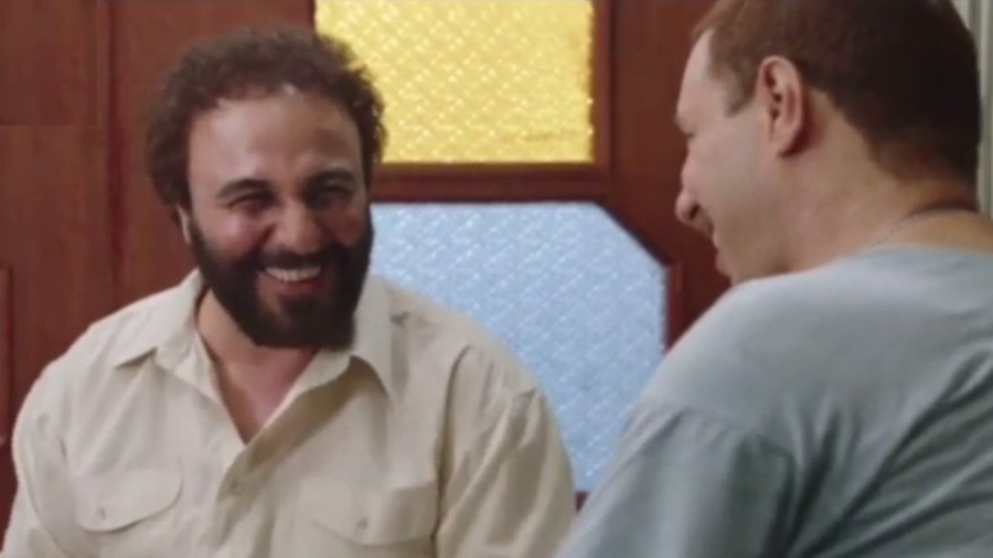 رضا عطاران و جواد عزتی در پشت صحنه فیلم هزارپا