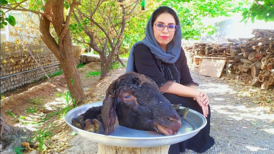 پخت کله پاچه و سیرابی میش توسط بانوی یزدی