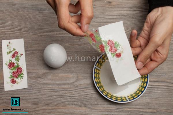 تخم مرغ گل سرخی