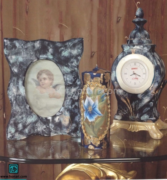  تزئین قاب چوبی