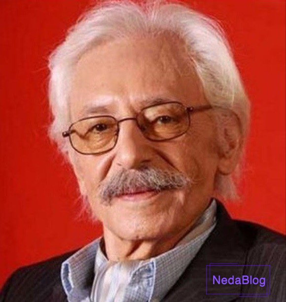 جمشید مشایخی در حال خندیدن