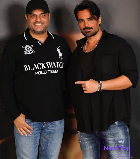 سام درخشانی در کنار سهراب پاکزاد