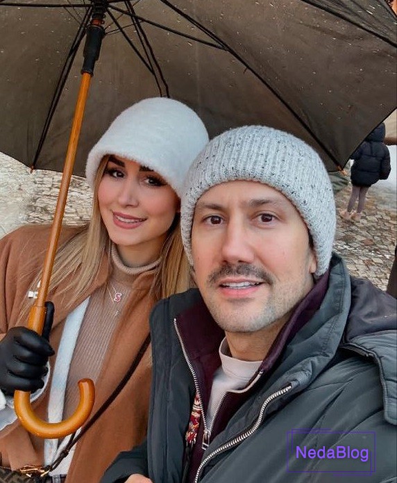 شاهرخ استخری و همسرش