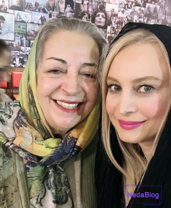 مریم کاویانی در کنار طرفدارانش