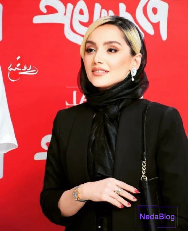 نازنین بیاتی