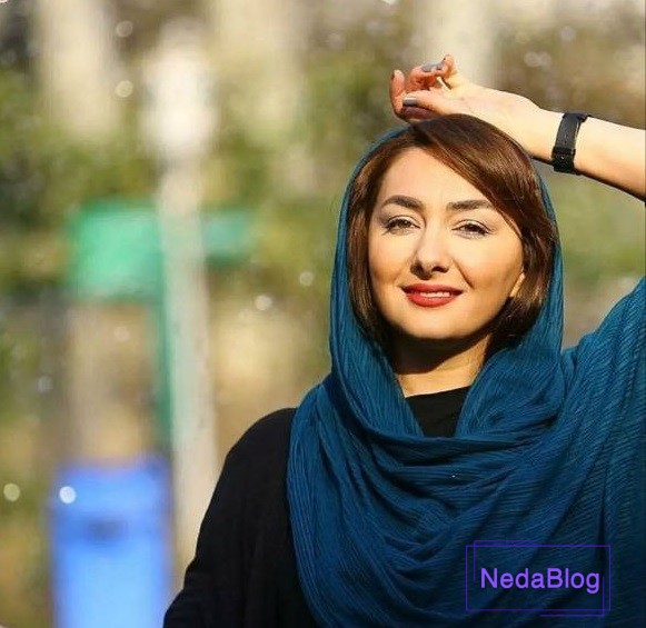 هانیه توسلی در حال خندیدن