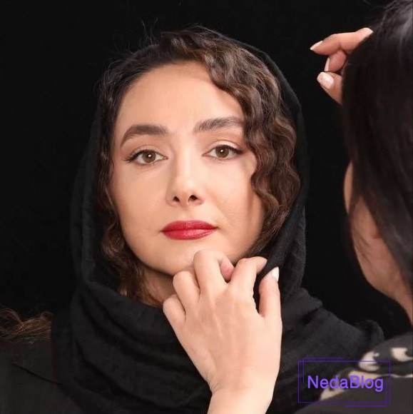 هانیه توسلی در حال میکاپ