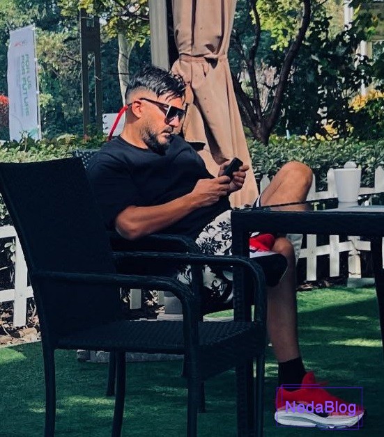 ژست زیبای نیما شاهرخ شاهی