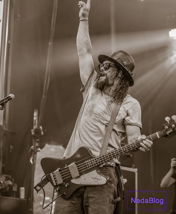 کنسرت جیسون موموآ