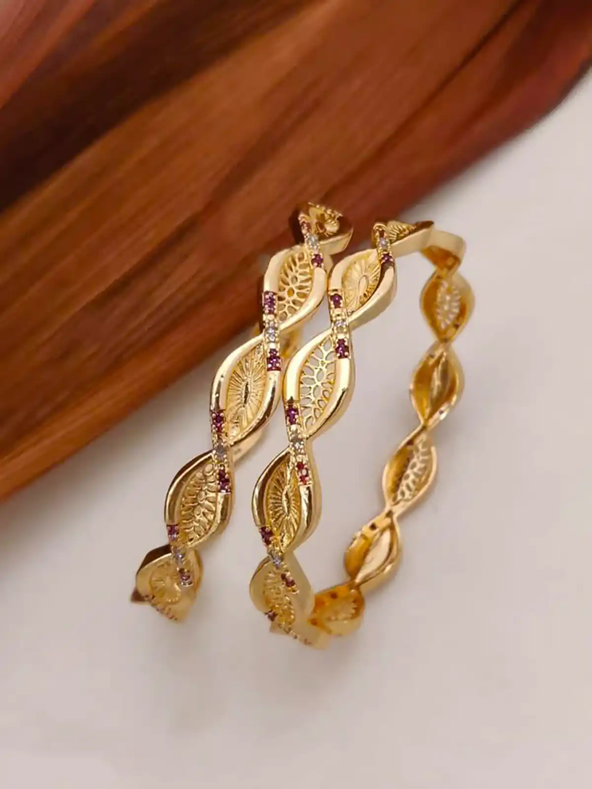 النگو طلا شیک و زیبا