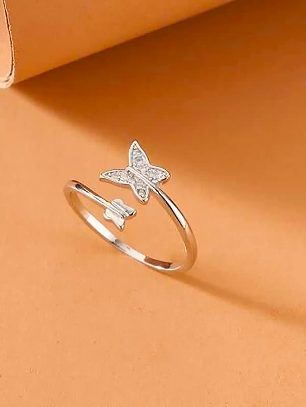 انگشتر فانتزی ظریف