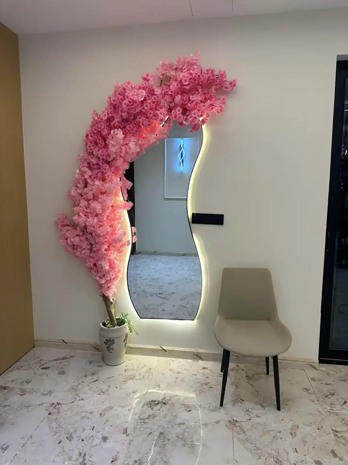 آینه قدی دفرمه لوکس