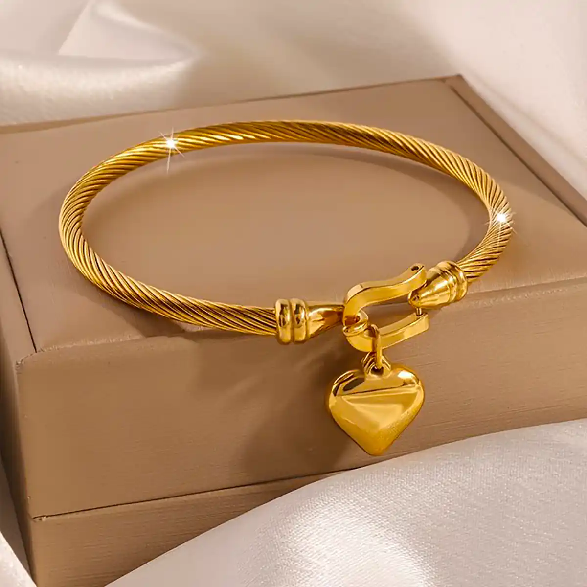 بنگل طلا شیک و باکلاس