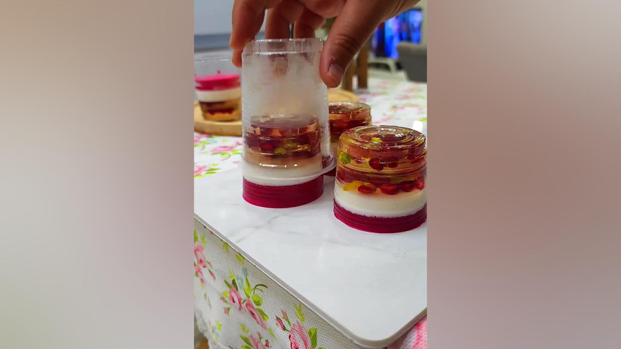 آموزش تهیه ژله مجلسی انار برای تزیین سفره یلدا