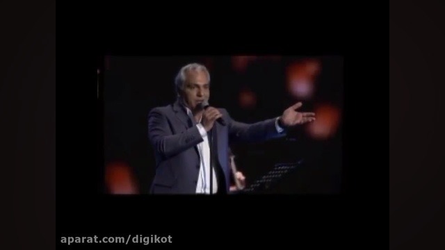 اجرای آهنگ «سوغاتی» هایده توسط مهران مدیری در کنسرت