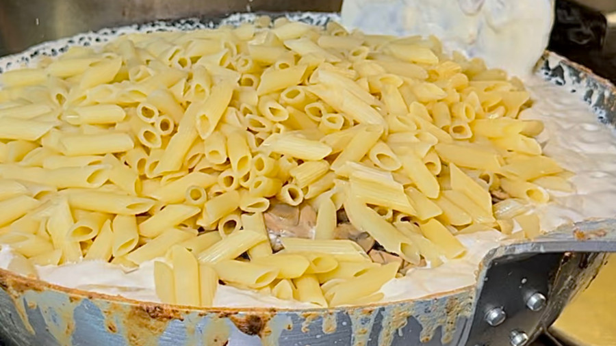 اولین پاستا خیابانی تهران