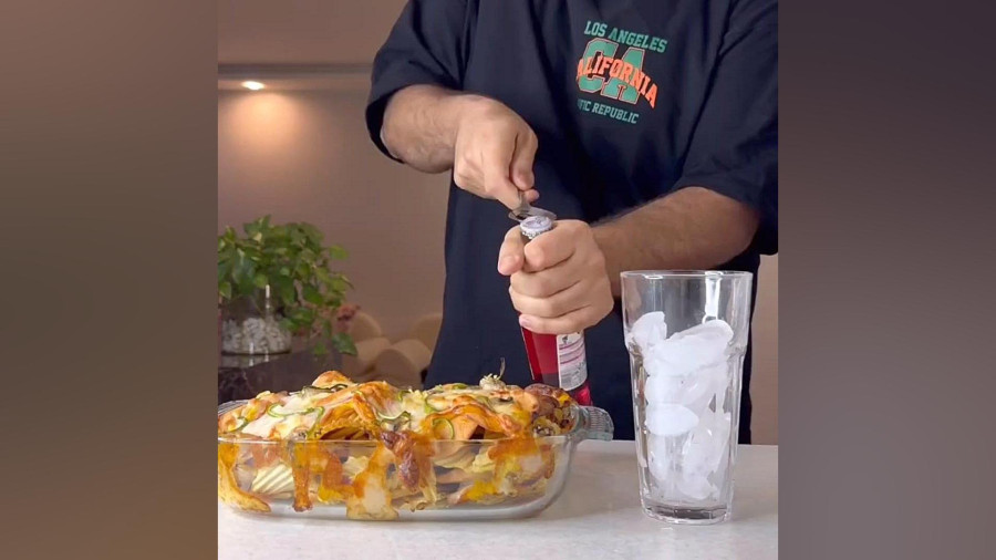 طرز تهیه چیپس و پنیر برای عصرانه‌ای خوشمزه