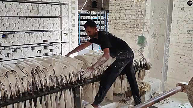 فرآیند تولید صنعتی ماگ در پاکستان