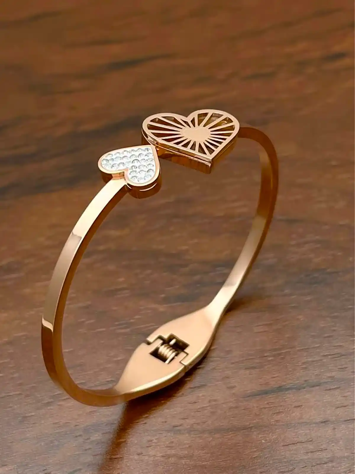 دستبند طلا شیک و ترند