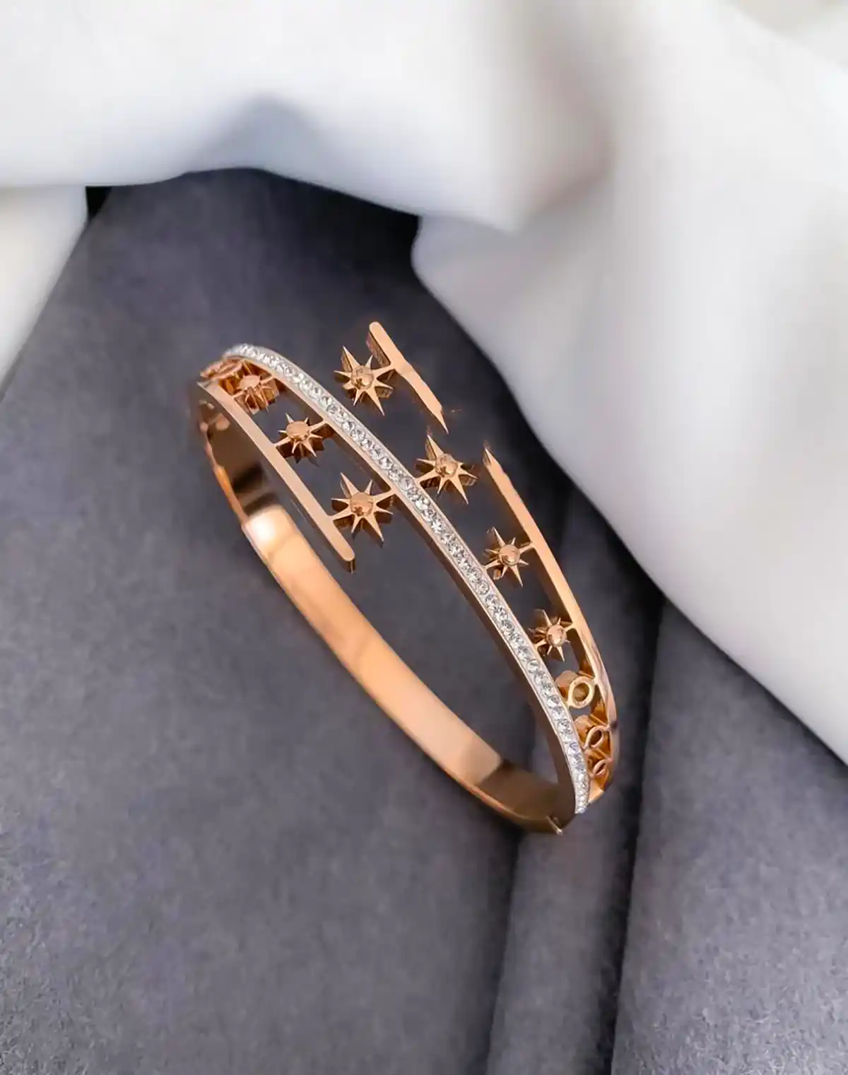 دستبند طلا شیک و ترند