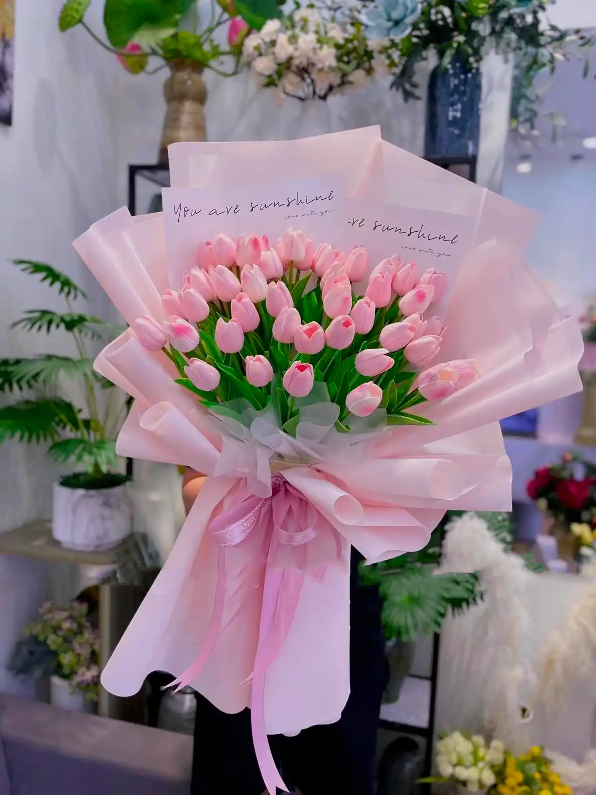 دسته گل ترند و لوکس هدیه