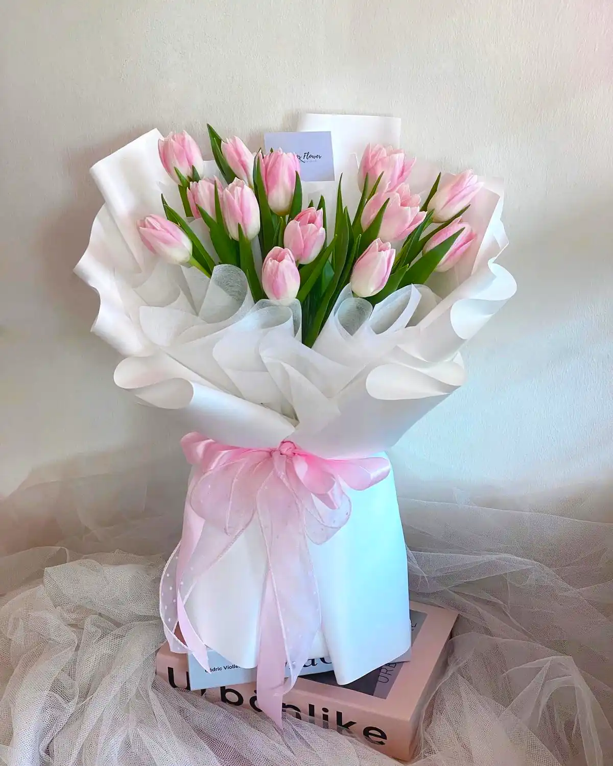 دسته گل ترند و لوکس هدیه