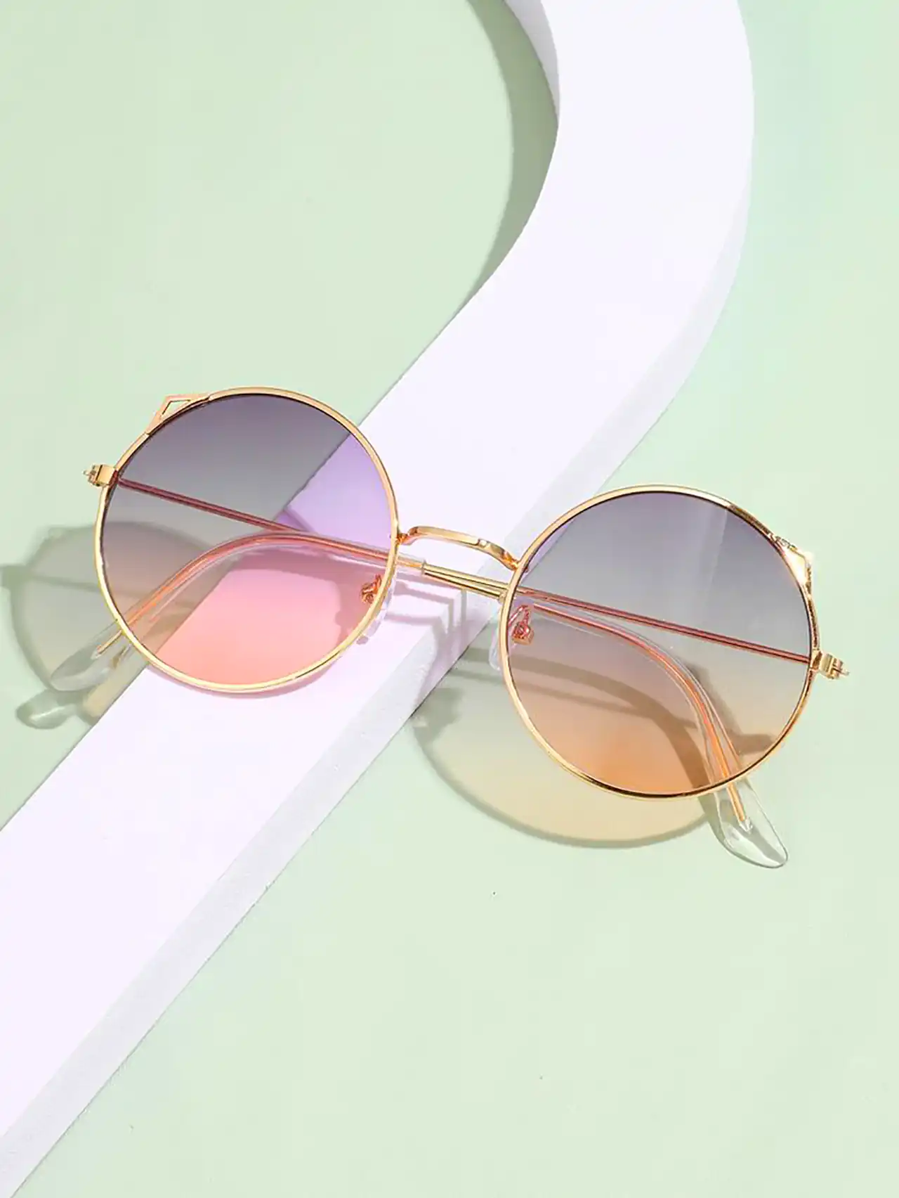 عینک آفتابی شیک و برند