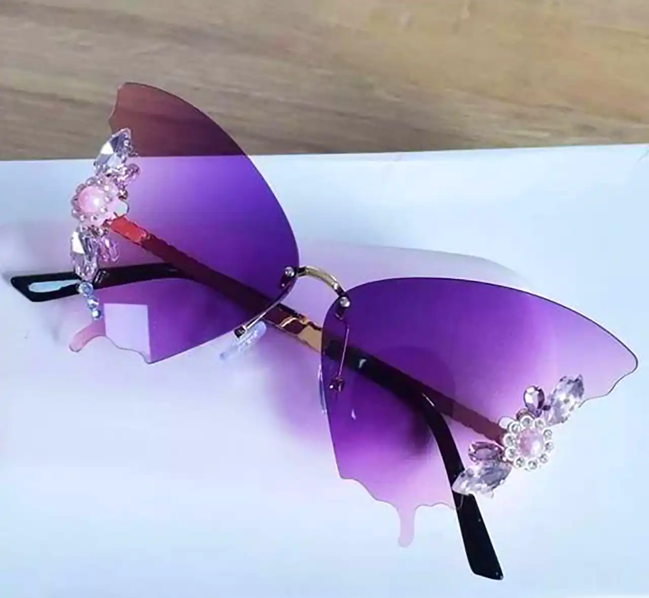 عینک آفتابی شیک و برند