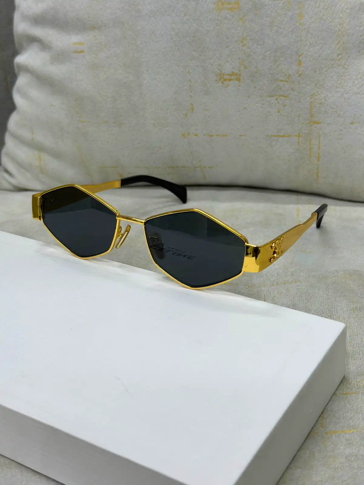 عینک آفتابی ترند و خاص زنانه