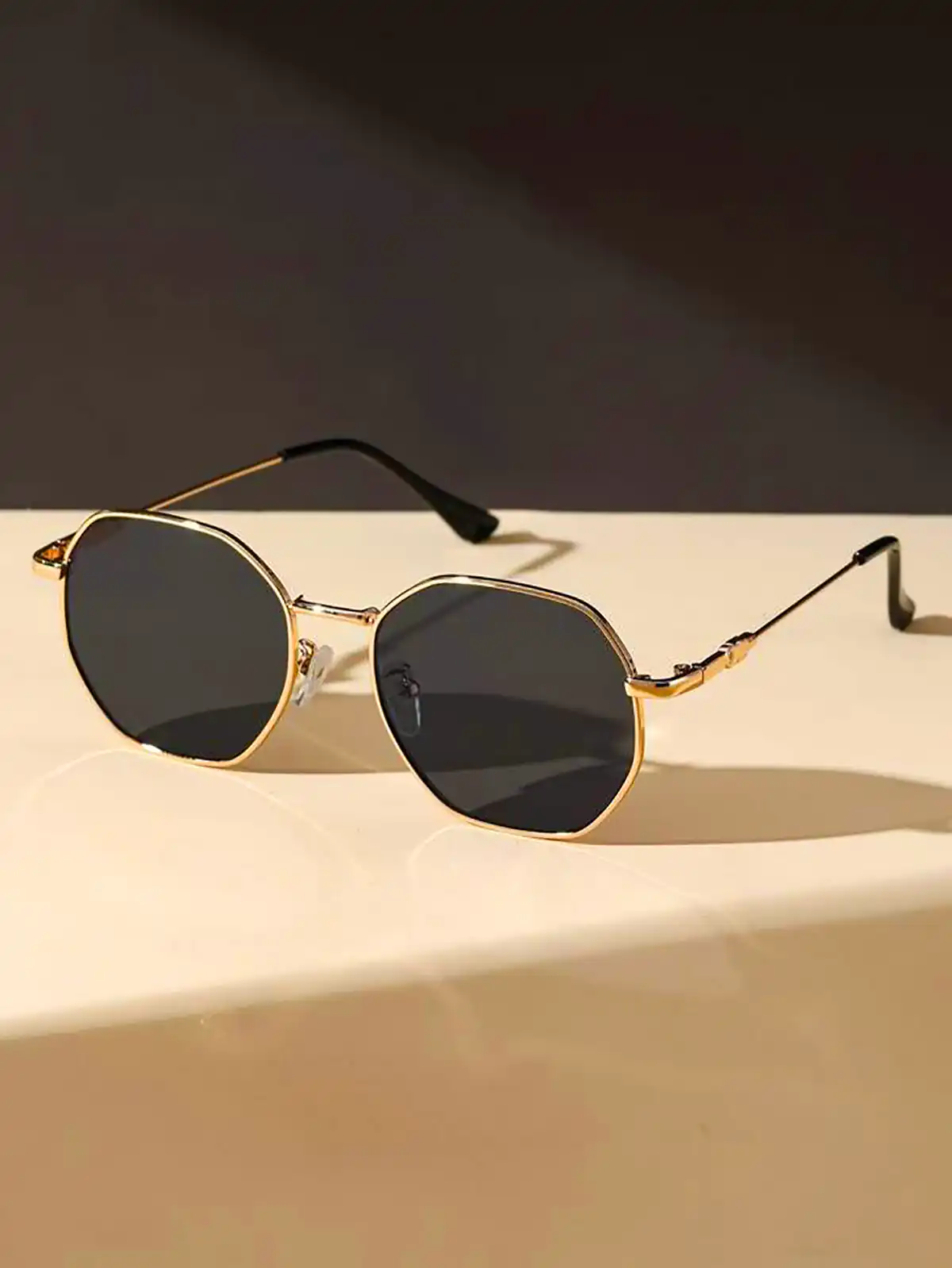 عینک آفتابی ترند و خاص زنانه