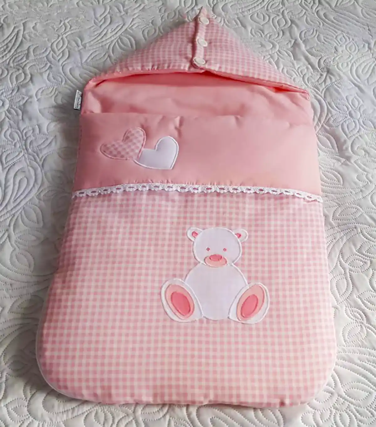 قنداق فرنگی نوزاد