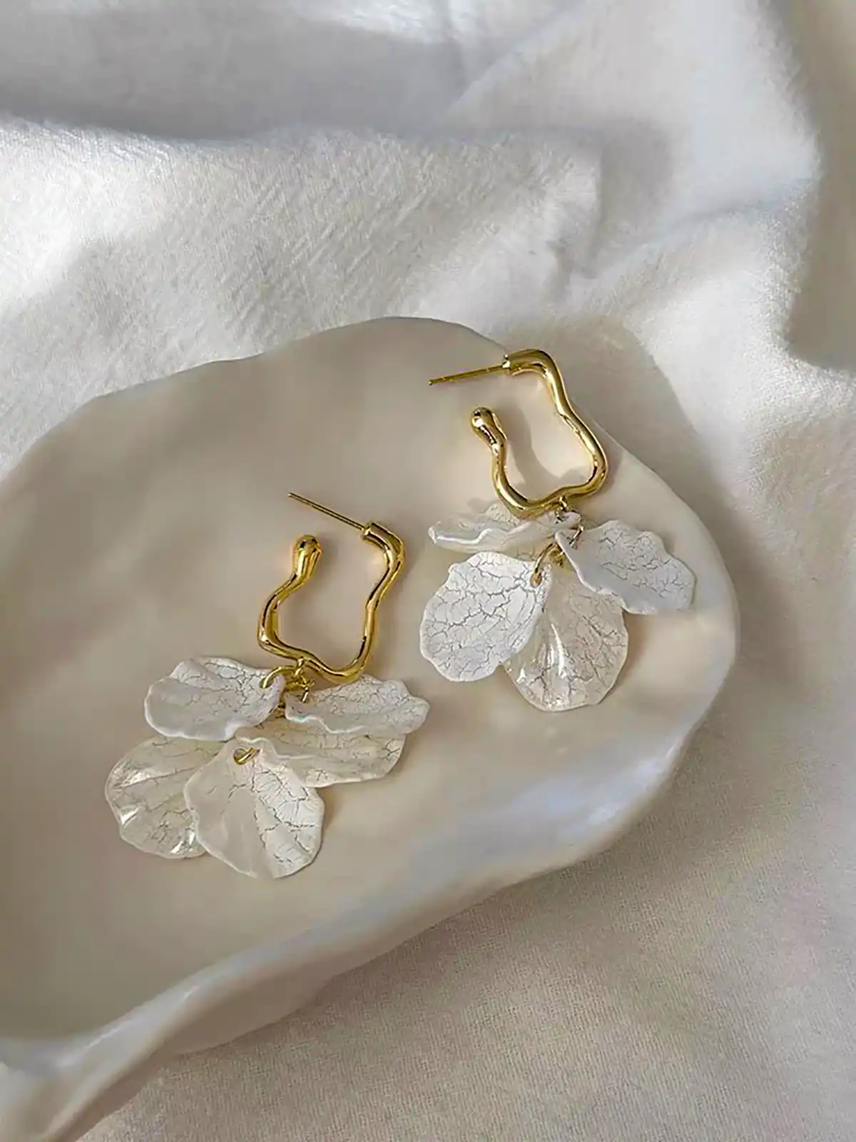 گوشواره خمیری مجلسی