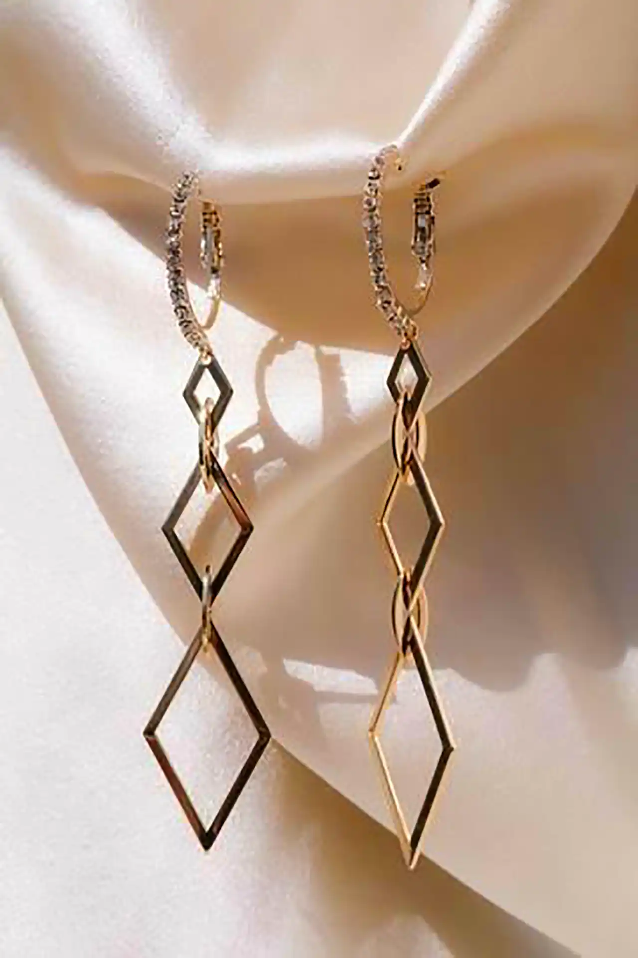 گوشواره طلا آویزی