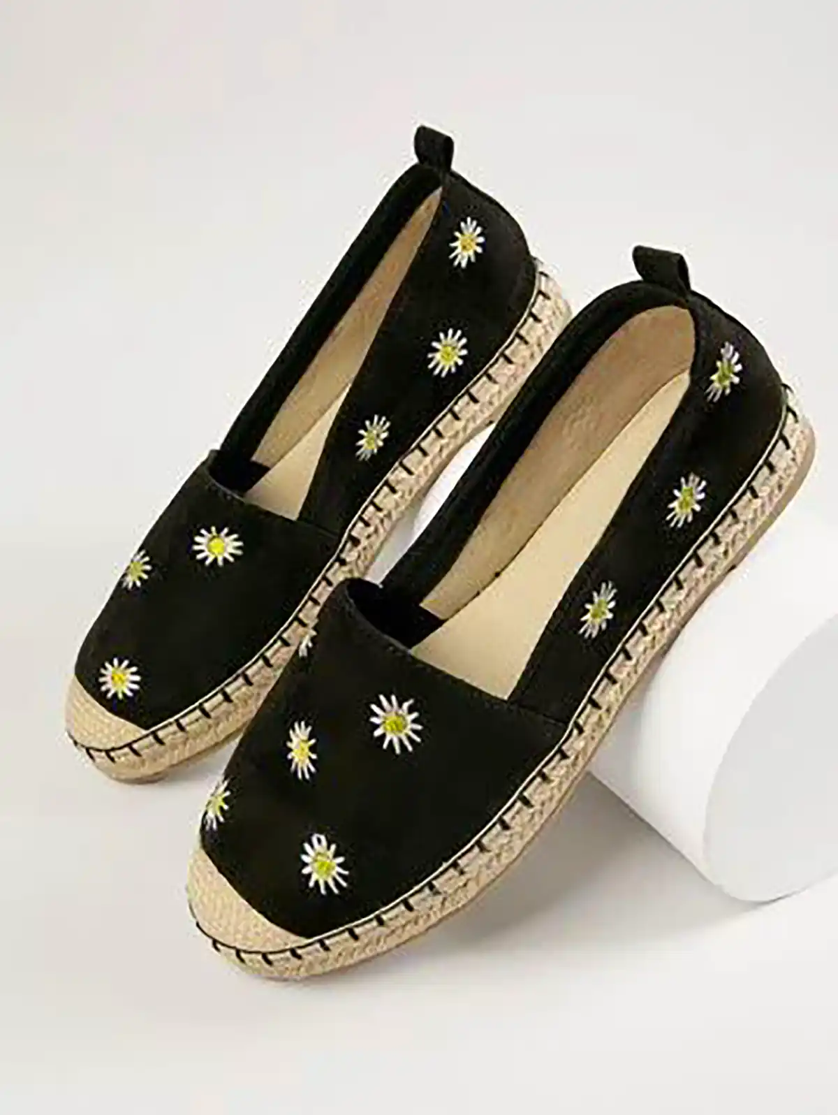 کالج گلدوزی شده زیبا