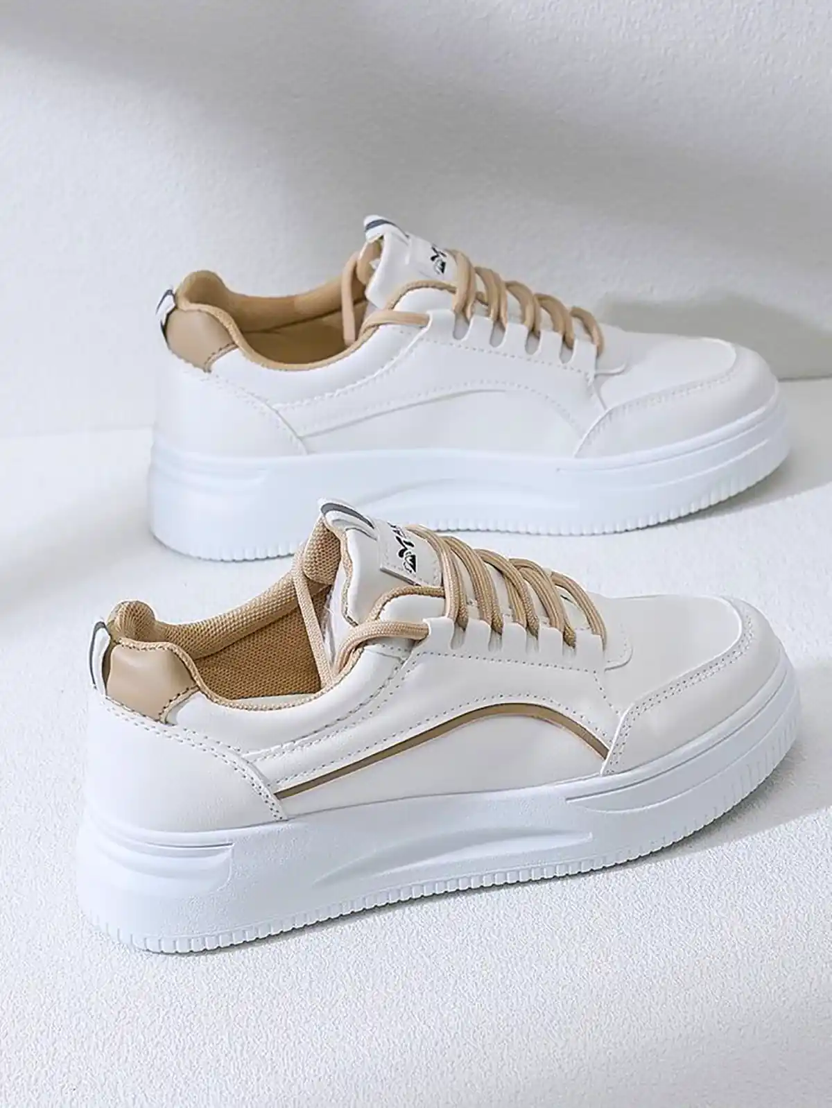 کتونی سفید مردانه شیک