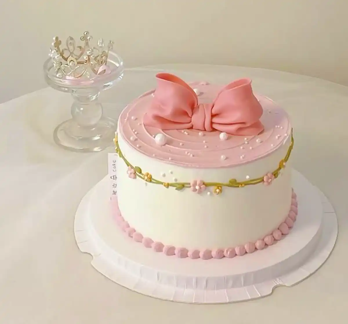 کیک مدل پاپیونی زیبا