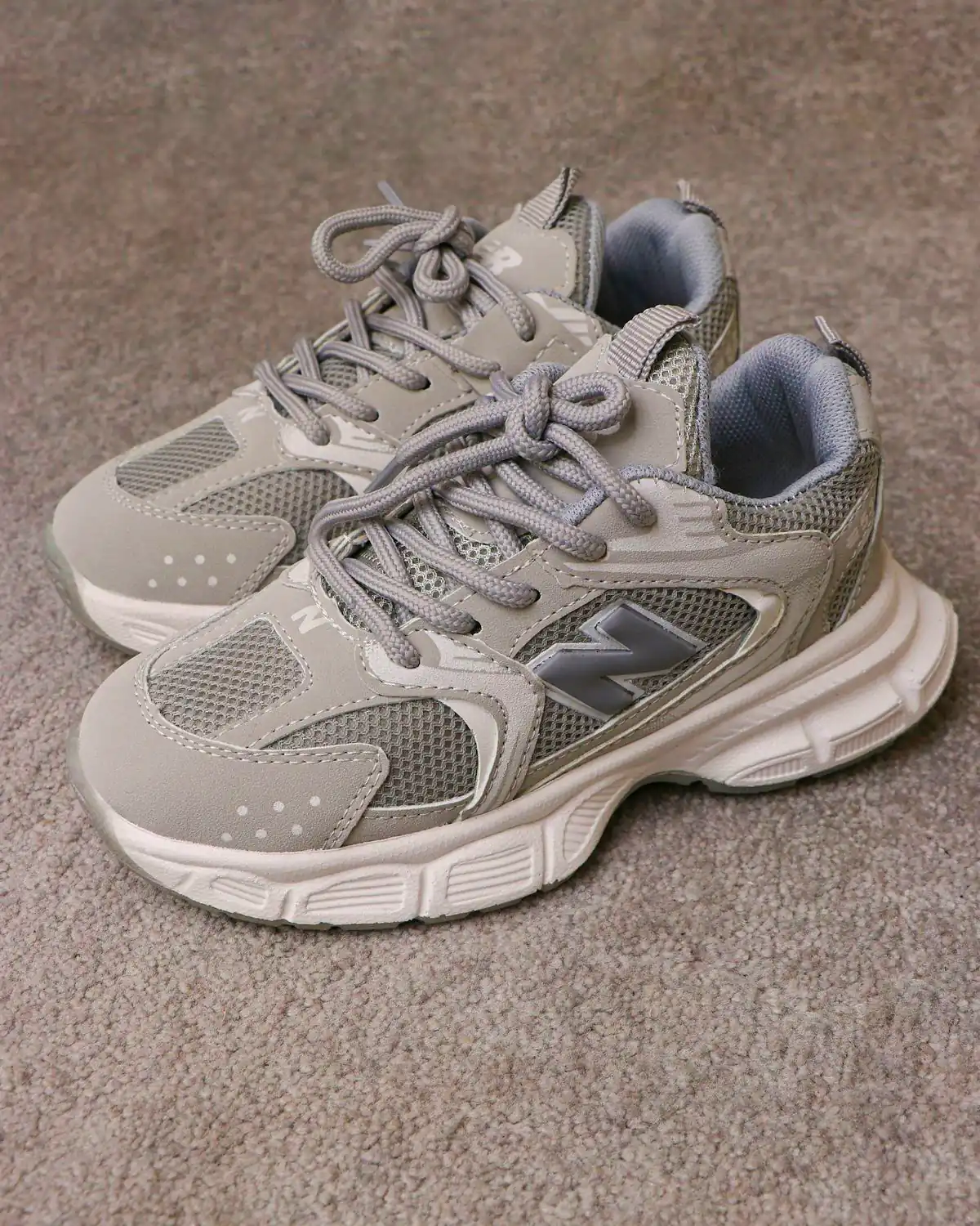 کتونی زیبا دخترانه راحت