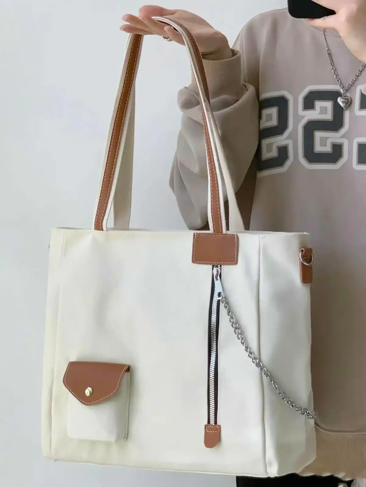 کیف بزرگ دانشجویی زیبا