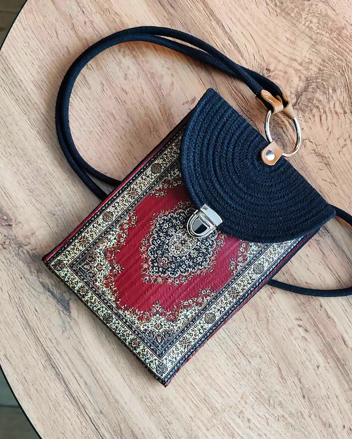 کیف جاموبایلی سنتی زیبا