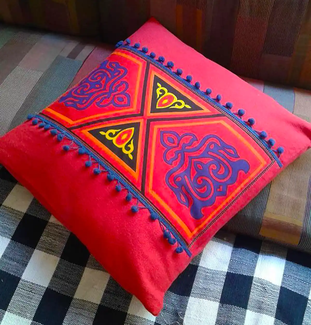 کوسن سنتی شیک و مدرن